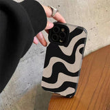 iPhone 16 Pro Max TPU Hoesje Zebra Patroon Beige/Zwart